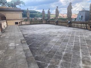 Oprava terasy a balkónů historické budovy Národního divadla