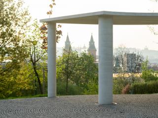 Pavilon v parku Sacre Coeur